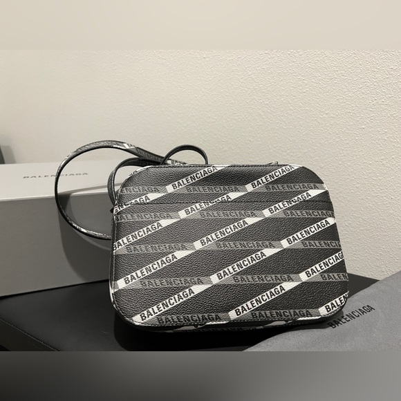 Balenciaga Coated Canvas Losange Monogram S Camera Bag Black Grey - Picture 2 of 6